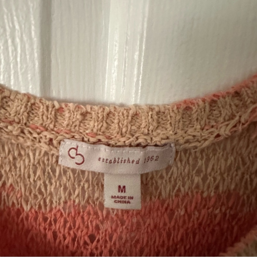 Loose Crocheted Tank Top - Picture 3 of 6